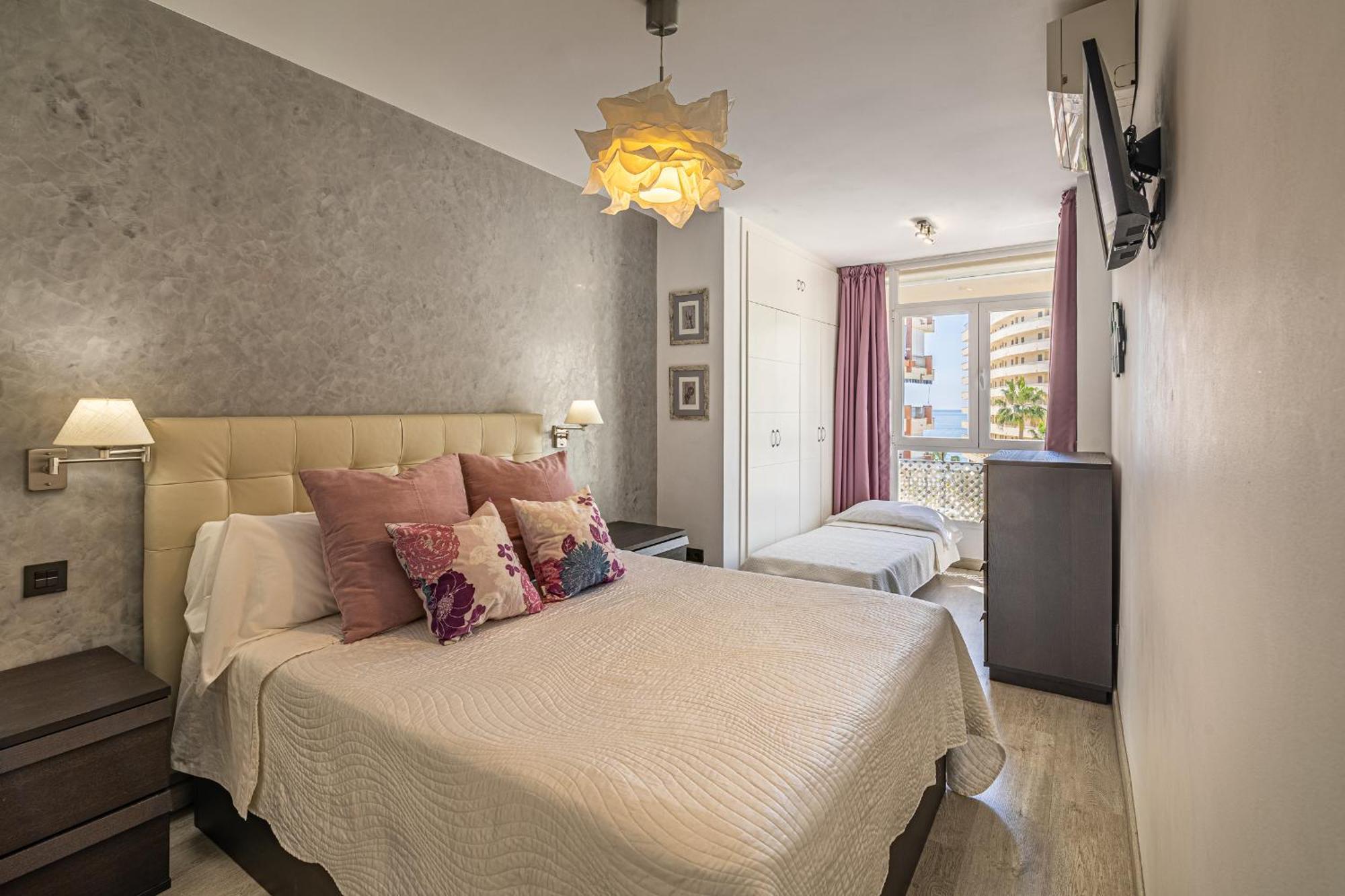 City Center Apartment In Марбелья Экстерьер фото