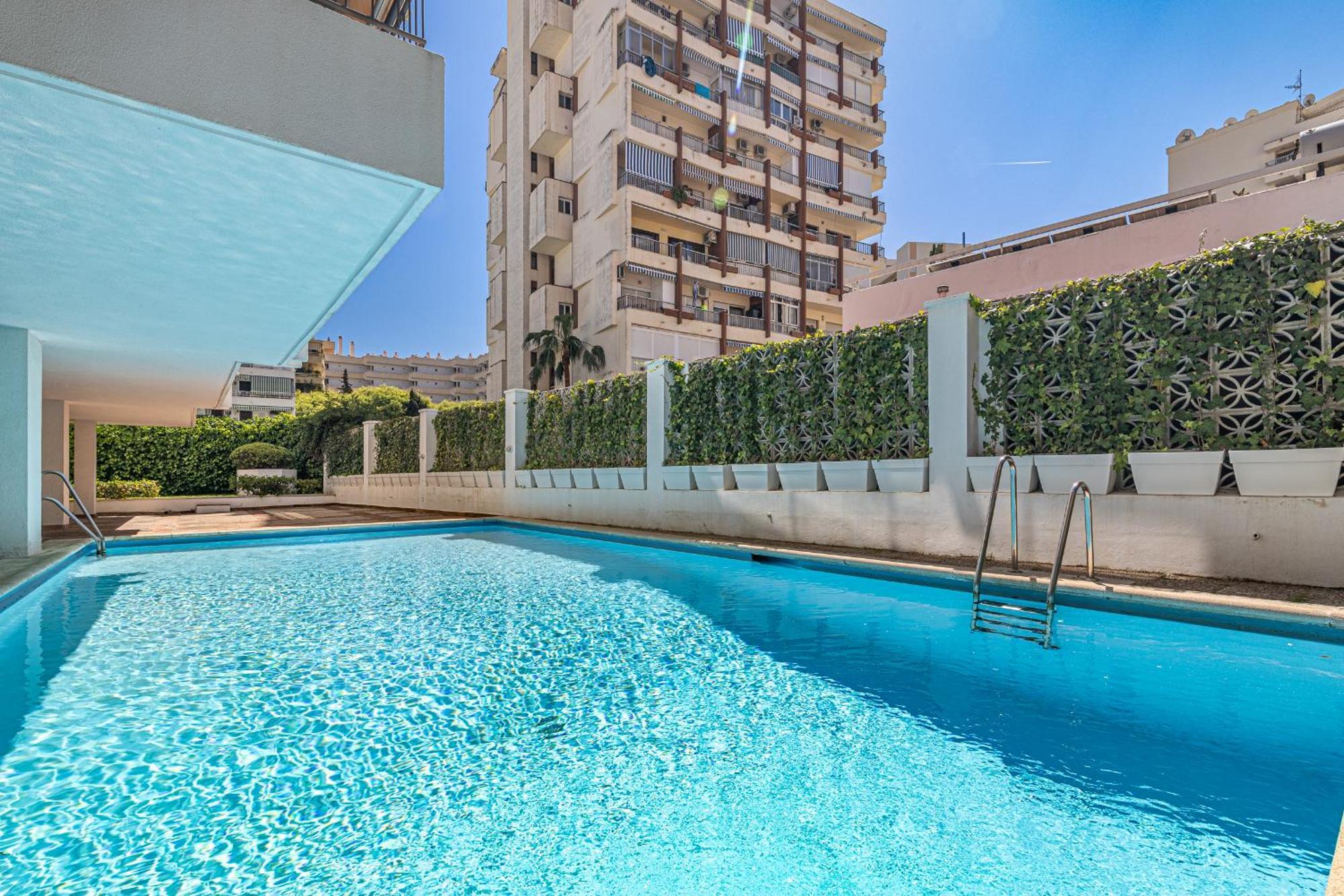 City Center Apartment In Марбелья Экстерьер фото
